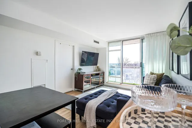 Additional image 12 of 650 Queens Quay Unit 608