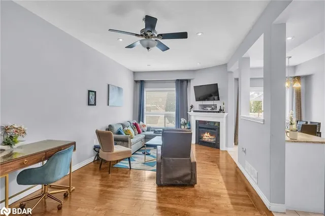 Additional image 8 of 15 Palacebeach Trail