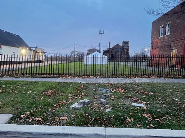 3537 Cadillac Blvd, Detroit, MI 48214