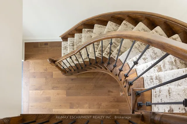 Additional image 19 of 109 Lake Avenue Dr