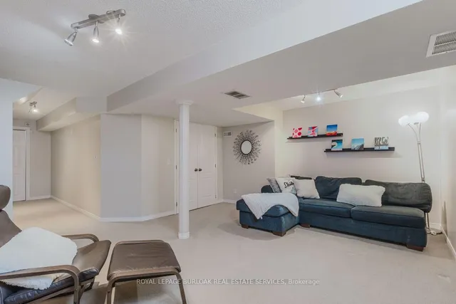 Additional image 26 of 66 Foxborough Dr