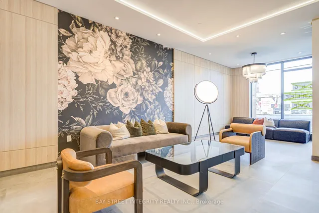 Additional image 5 of 556 Marlee Ave Unit 205