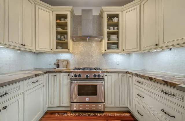 Additional image 13 of 26 Brad St