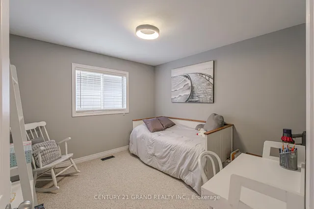 Additional image 27 of 229 Springvalley Cres