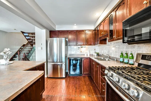 Additional image 9 of 800 Paramount Dr Unit 31