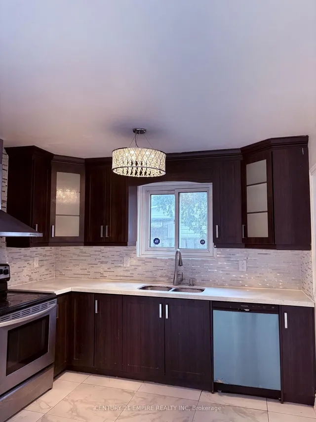 Additional image 6 of 19 Bramhall Circ