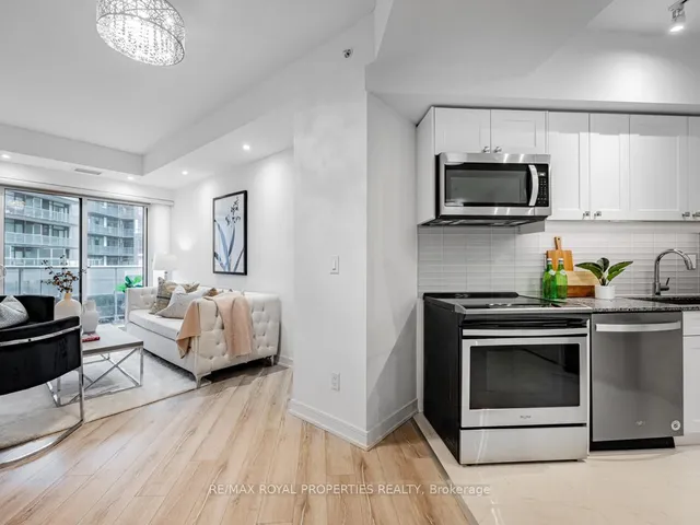 Additional image 14 of 621 Sheppard Ave Unit 303