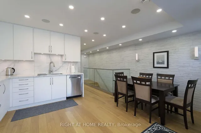 Additional image 10 of 2981A Bloor St