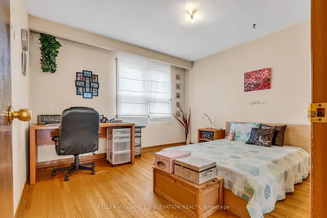 Additional image 30 of 217 La Rose Ave