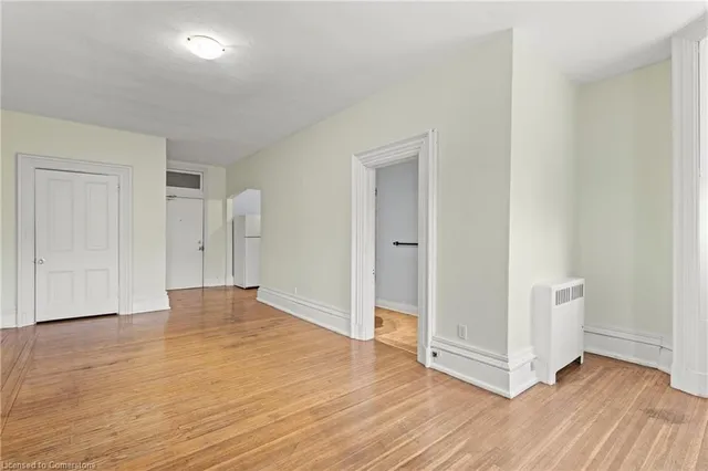 Additional image 36 of 17 Webber Ave