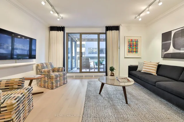 61 St Clair Ave Unit 206