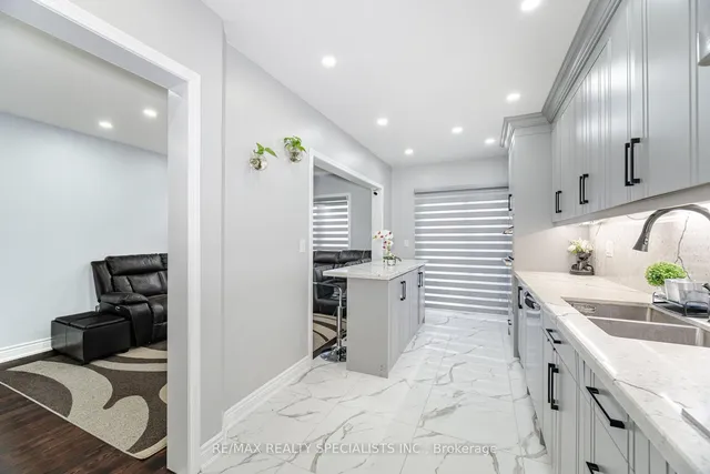 Additional image 11 of 4 Osgoode Dr