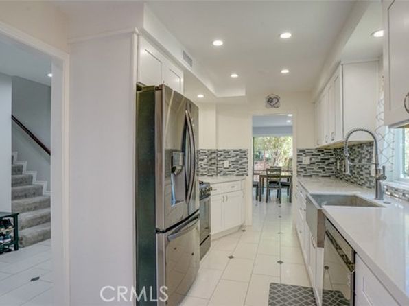 5243 Yarmouth Ave UNIT 27, Encino, CA 91316