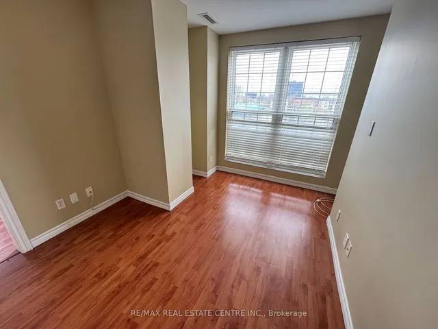 Additional image 16 of 135 James St Unit 302