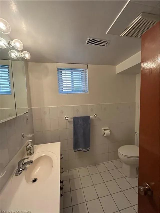 Additional image 32 of 85 Downsview Ave