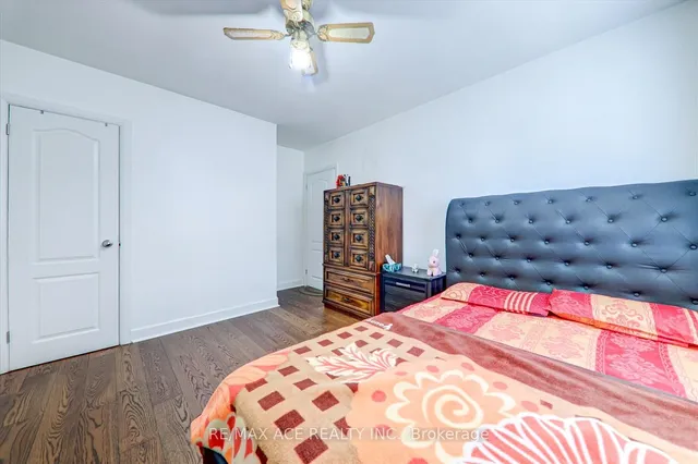 Additional image 21 of 12 Restever Gate