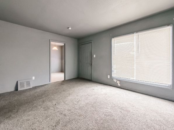 16665 San Juan Dr, Detroit, MI 48221