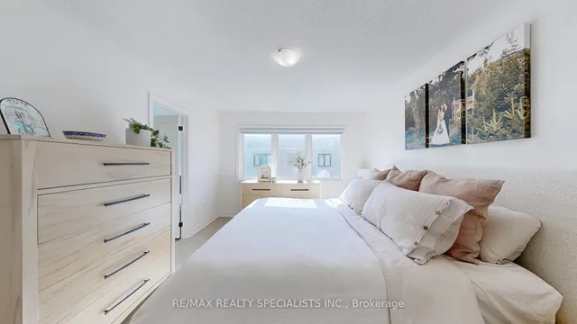 Additional image 18 of 462 Bergamot Ave