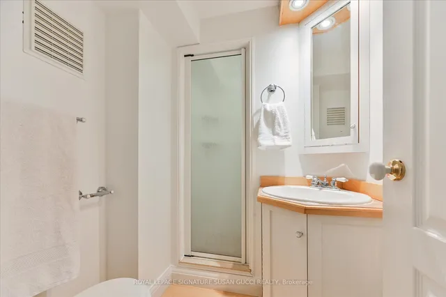 Additional image 17 of 52 Galbraith Ave