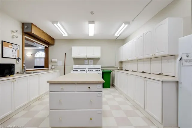 Additional image 41 of 98 Natalia Ave Unit 1