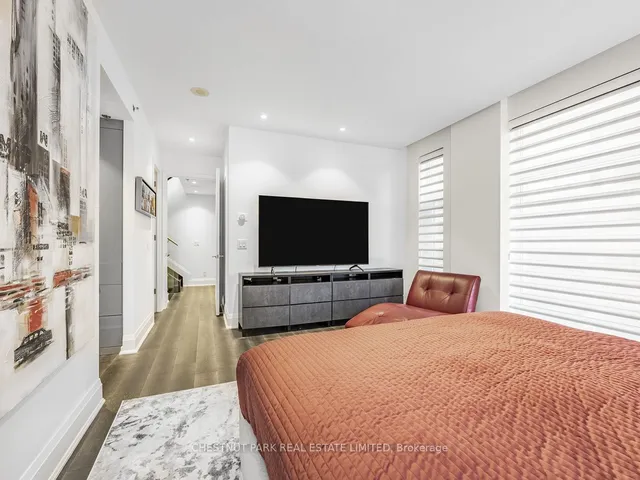 Additional image 29 of 1074 Bay St Unit 11