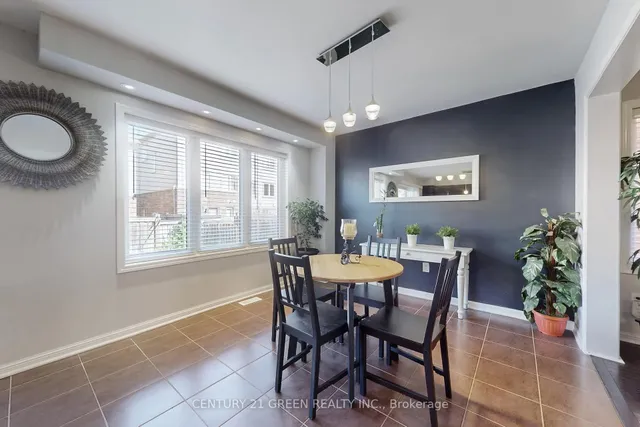 Additional image 15 of 125 Vanhorne Clse