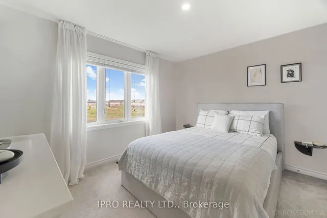 Additional image 18 of 27 Mayland Tr