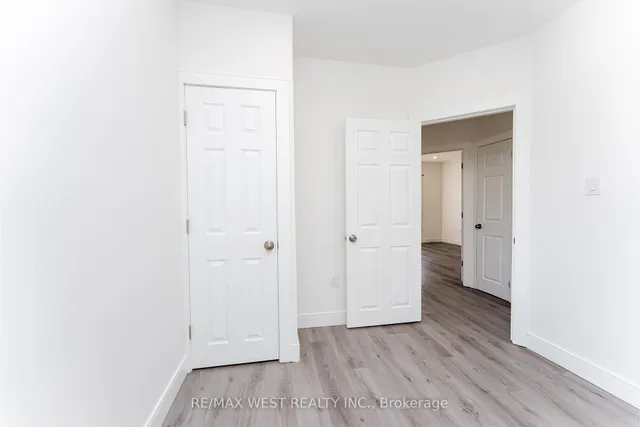 Additional image 19 of 102 Guestville Ave