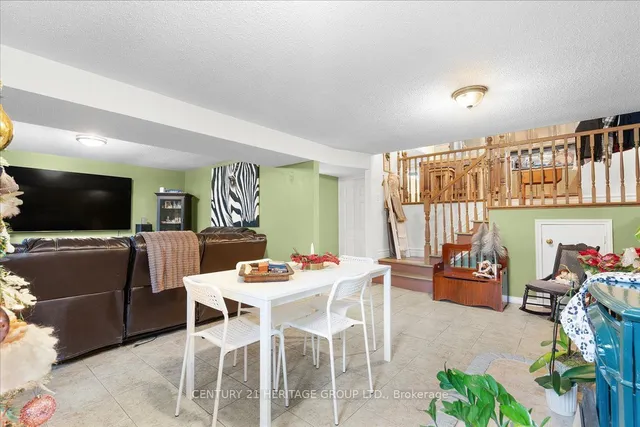 Additional image 28 of 46 Millpond Pl