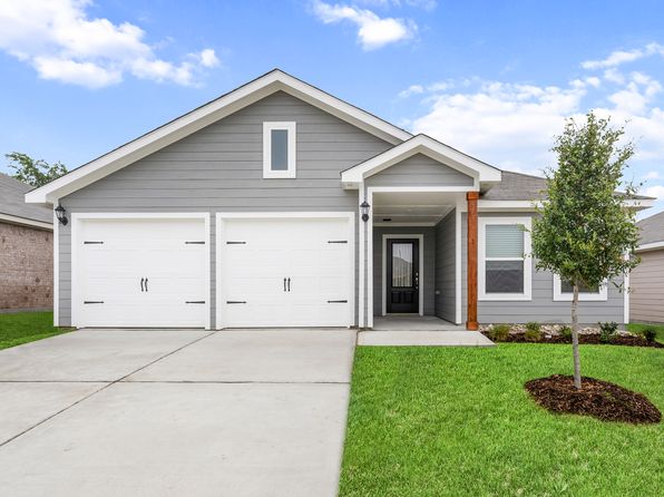 9973 Fighting Falcon Way, Fort Worth, TX