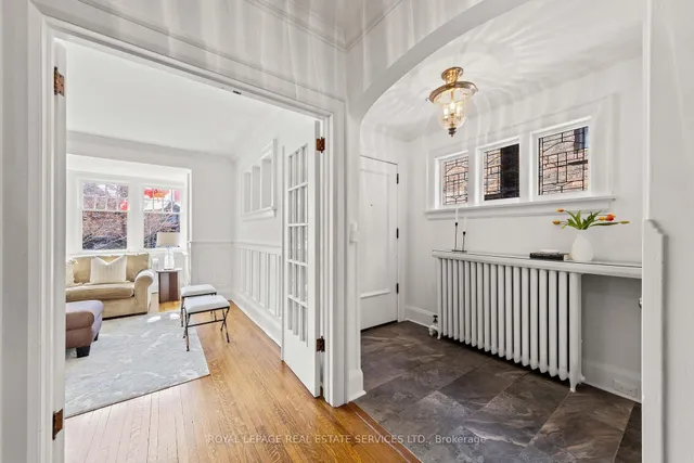 Additional image 5 of 210 Glengrove Ave