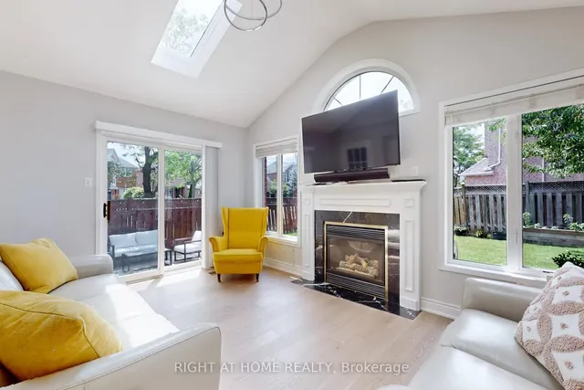 Additional image 9 of 44 Ribbon Dr