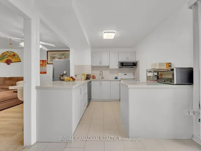 Additional image 26 of 6 Sentinel Rd Unit 9