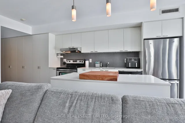 Additional image 13 of 110 Charles St Unit 404