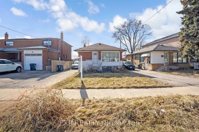32 Linden Ave