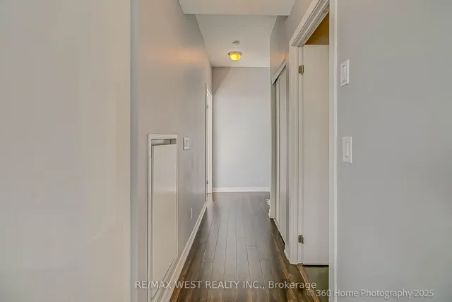 Additional image 14 of 51 East Liberty St Unit 1512