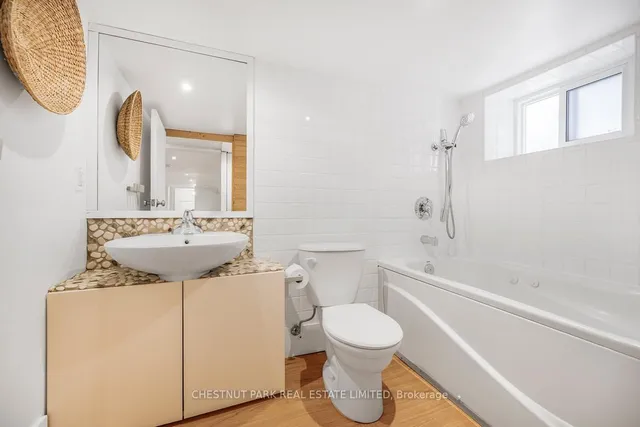 Additional image 35 of 69 Robina Ave