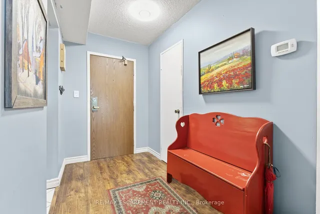 Additional image 6 of 120 Duke St Unit 805