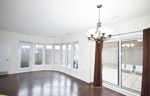 Additional image 4 of 872 Sheppard Ave Unit 105
