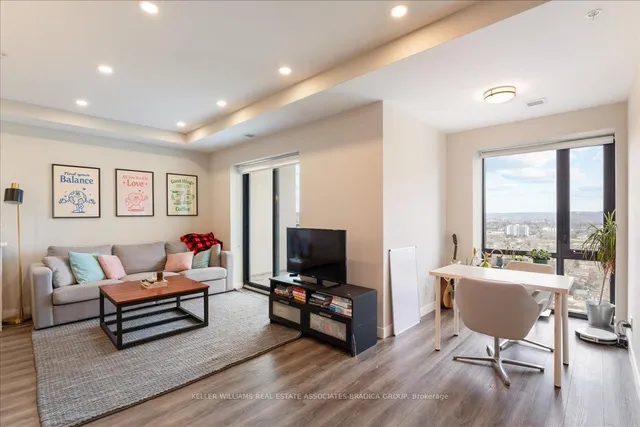 Additional image 18 of 15 Queen St Unit 2107