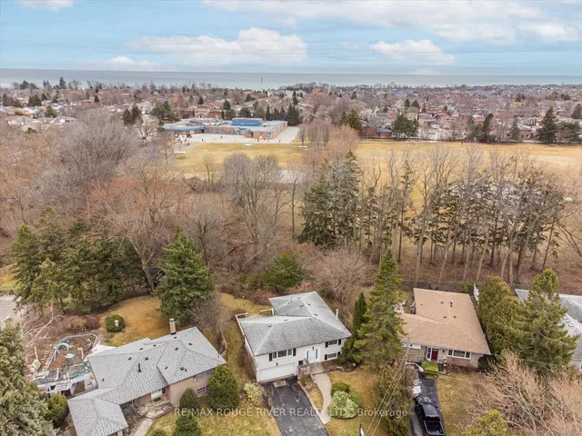Additional image 48 of 68 Ravine Park Cres