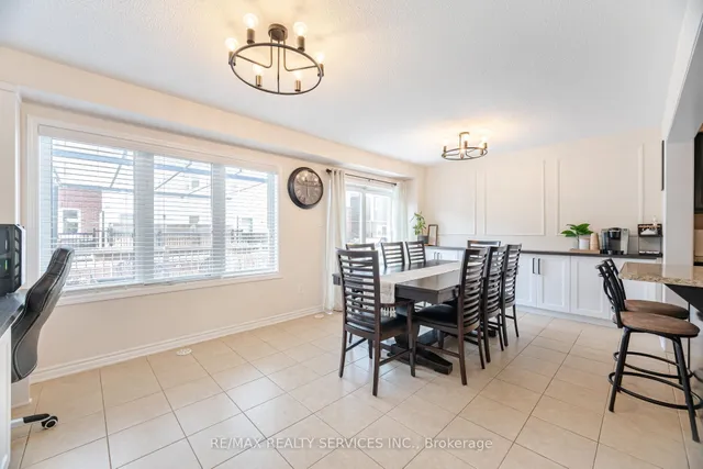 Additional image 12 of 14 Allium Rd