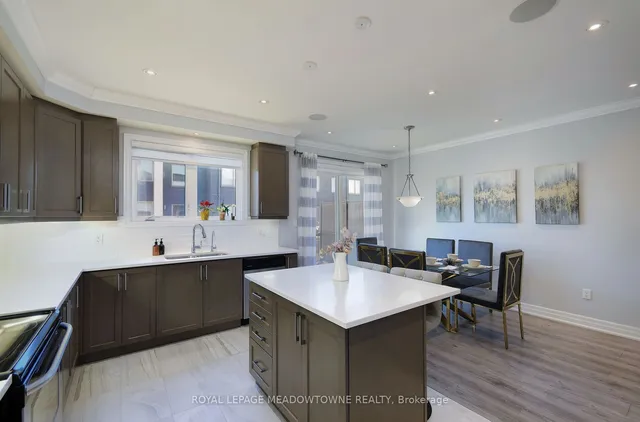 Additional image 12 of 3035 Creekshore Common N/A