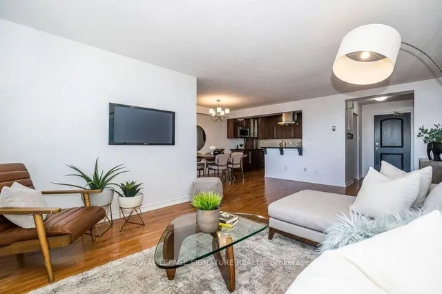 Additional image 4 of 511 The West Mall N/A Unit 1908