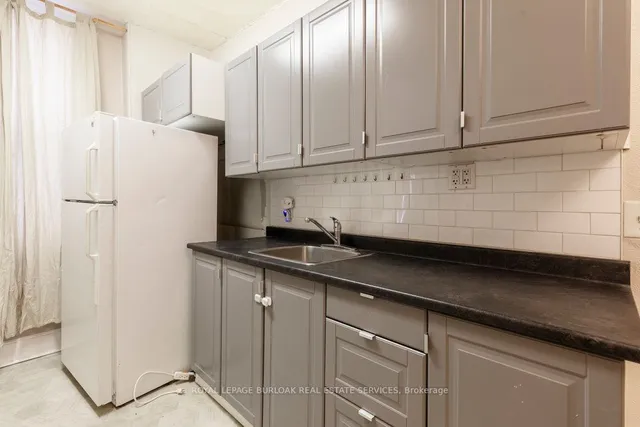 Additional image 8 of 70 Pearl St