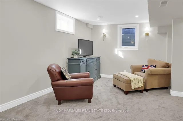 Additional image 32 of 24 Linington Tr