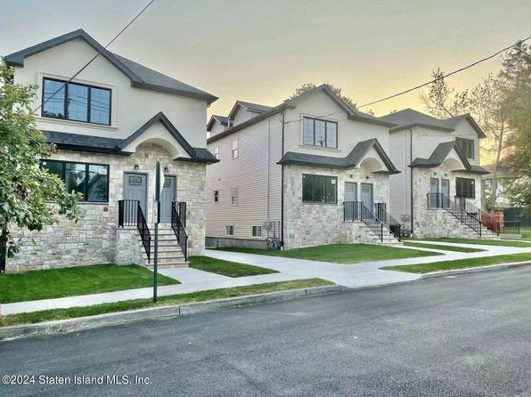 Property image for 94 Ridgecrest Ave, Staten Island, NY 10312