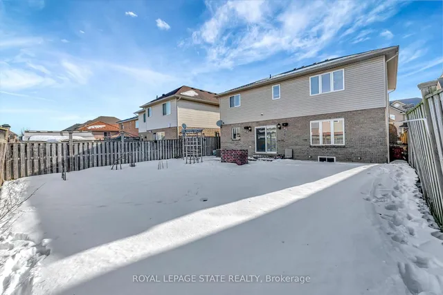 Additional image 32 of 7 Bocelli Cres