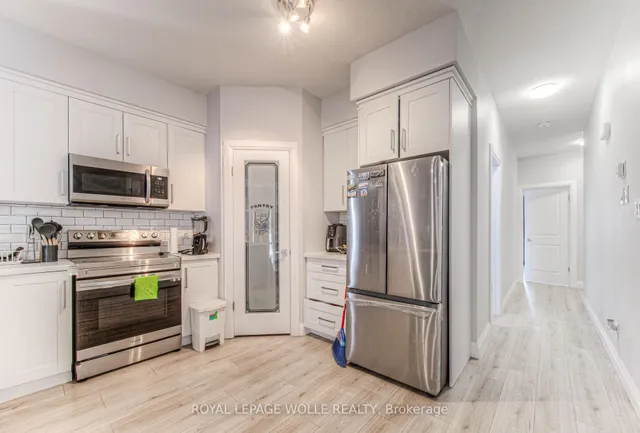 Additional image 25 of 204 Fifth Ave