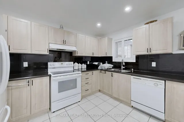 Additional image 31 of 4 Beresford Cres